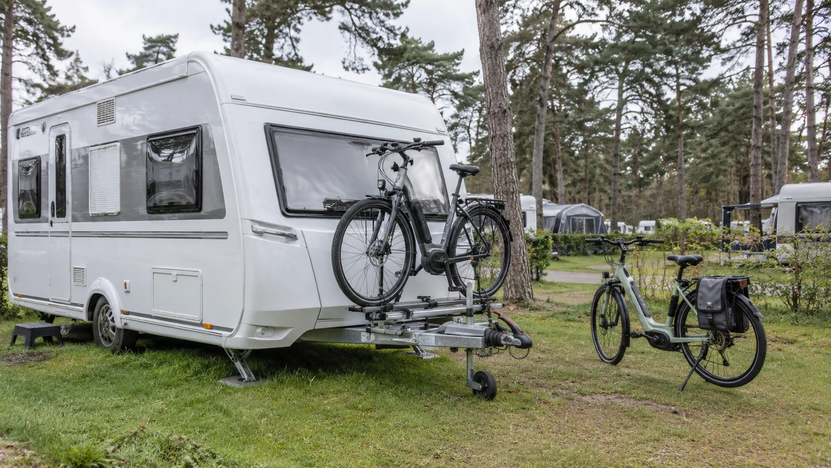 Fietsendrager voor caravan en e-bikes